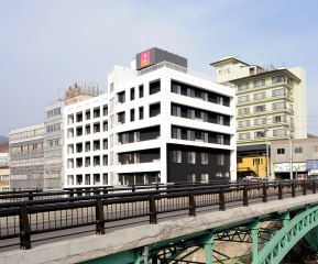 いいざか花桃館