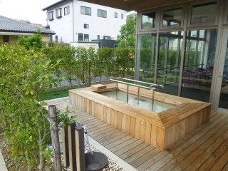 サービス付き高齢者向け住宅「エルフィリア」