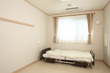 サービス付き高齢者向け住宅「エルフィリア」