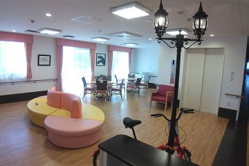 家族の家ひまわり古河