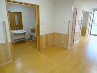 サービス付き高齢者向け住宅「久米」