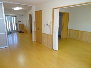 サービス付き高齢者向け住宅「久米」