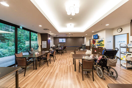 アズハイム市川アネックス