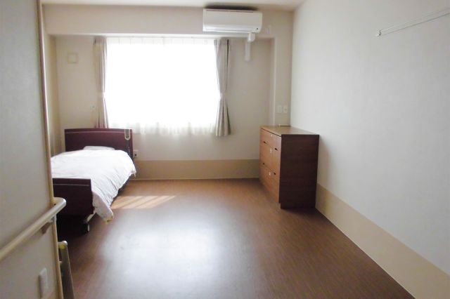 ソラストリハピネス東山