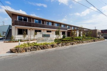 グランドマストやさしえ川口三ツ和
