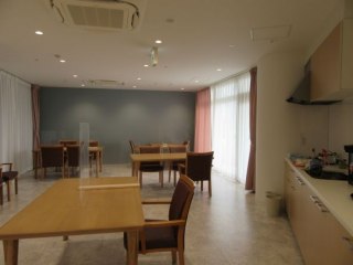 サービス付き高齢者向け住宅聖アンナ館