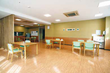 サービス付き高齢者向け住宅あじさい