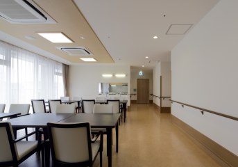 サービス付高齢者住宅敬愛の森