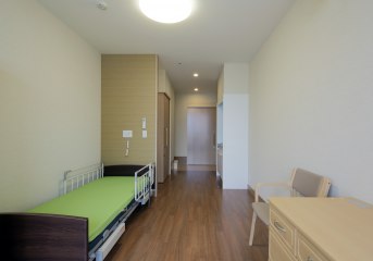 サービス付高齢者住宅敬愛の森