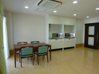 プラチナ・シニアホーム高島平