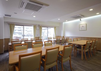 リリィパワーズレジデンス高田西