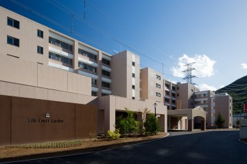 ライフコートガーデン