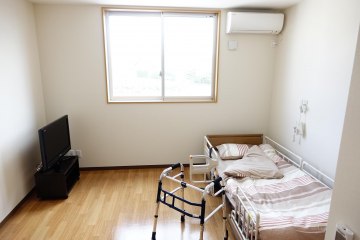 サービス付き高齢者向け住宅笑日和坂井