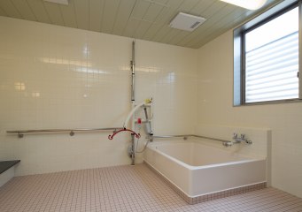 ケアホーム砺波ほほえみ館