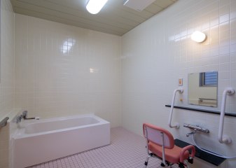 ケアホーム高岡ほほえみ館