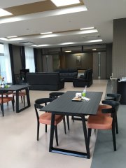 川縁の里