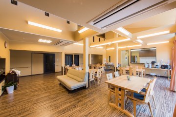 サービス付き高齢者向け住宅やどりぎ