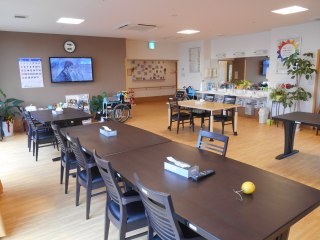 太陽のプリズム西荒屋