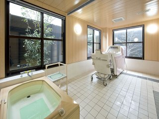 サービス付き高齢者向け住宅蓮・蓮華館