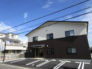 アンジェス長田