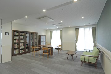 シャトー高丘サービス付き高齢者向け住宅