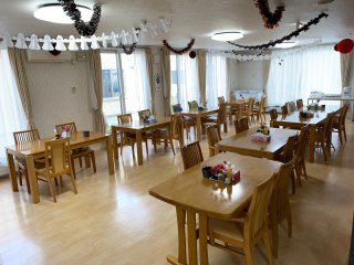 介護付き高齢者住宅かえん