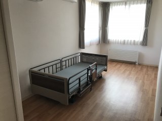 ユニットケアハウス中央