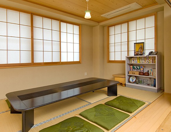 応援家族 庄和館