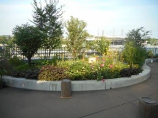 南生協よってって横丁おたがいさまの家