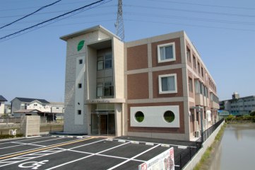 ゴールドエイジラウレ・ア