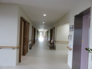 サービス付き高齢者向け住宅みさと苑