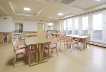 サ-ビス付き高齢者向け住宅紫苑舘
