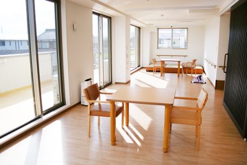 タック目川・サービス付き高齢者向け住宅