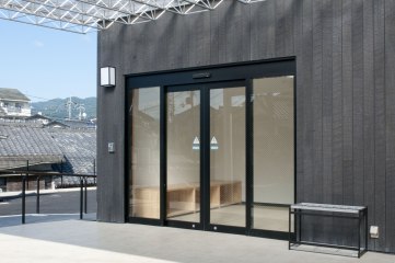 アンジェス亀岡