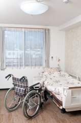 アンジェス亀岡