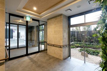 介護付有料老人ホームプレザンメゾン新大阪