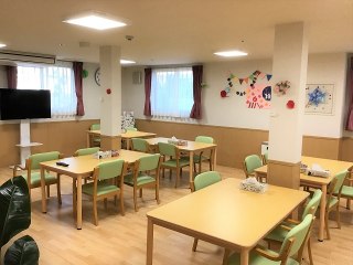 レストコート緑橋