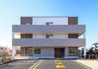 リーブス半田