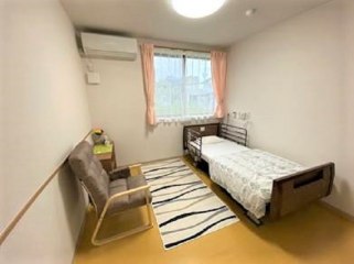 リーブス半田