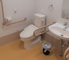 リーブス半田