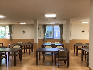 ハッピーシップ岸部