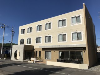 サービス付高齢者向け住宅うららくりやま駅前