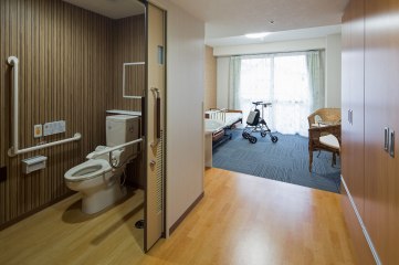 ラ・ソーラみのお駅前