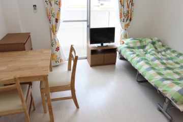 あすなるの家牧落