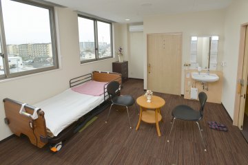 サービス付高齢者住宅楽