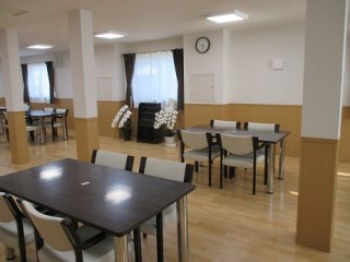 フィオレ・シニアレジデンス高槻East