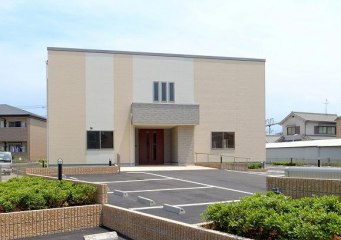 弥生桜しあわせ館