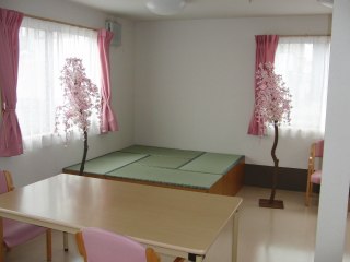 弥生桜しあわせ館