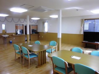 新緑泉佐野