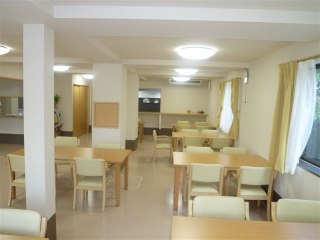 ケア・ブリッジ青山町